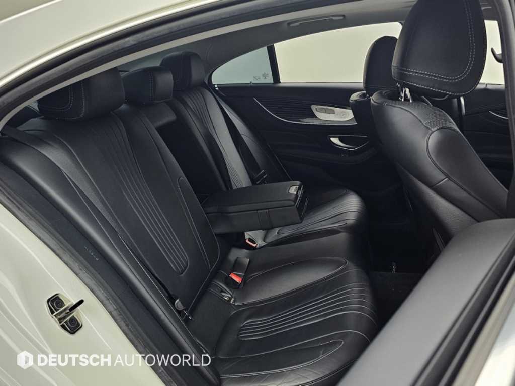 Mercedes-Benz CLS-Class — photo 12