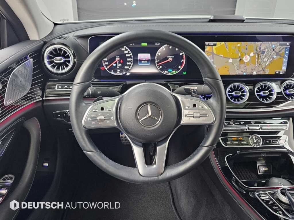 Mercedes-Benz CLS-Class — photo 13