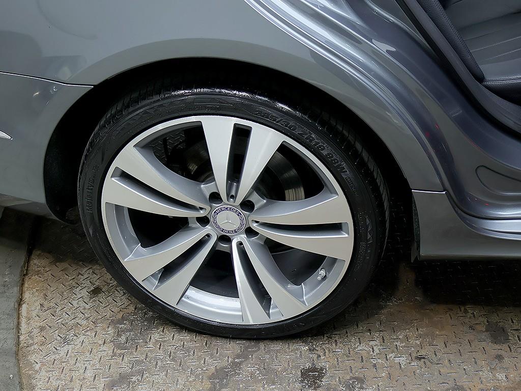 Mercedes-Benz CLS-Class — photo 08