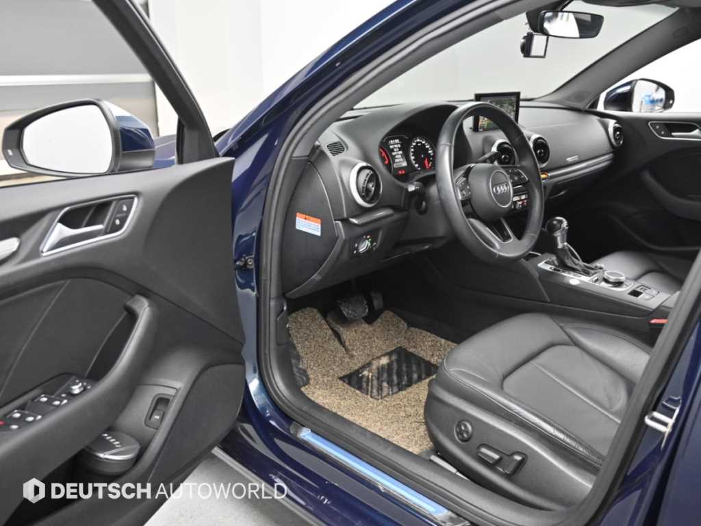 Audi A3 — photo 11