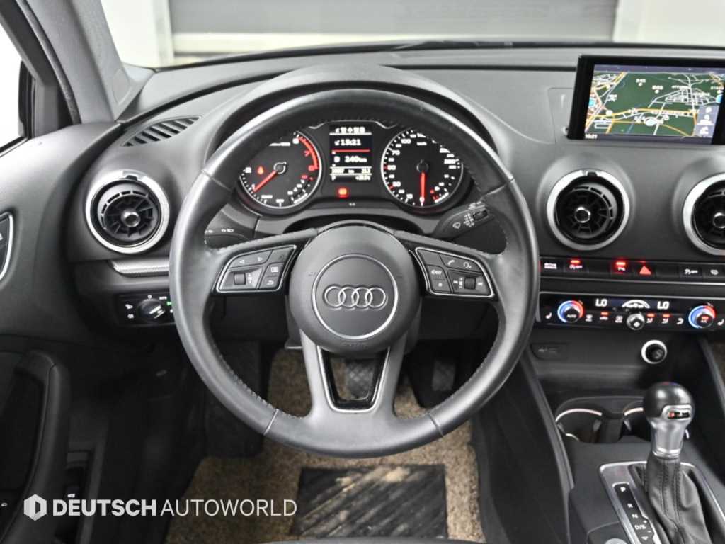Audi A3 — photo 13
