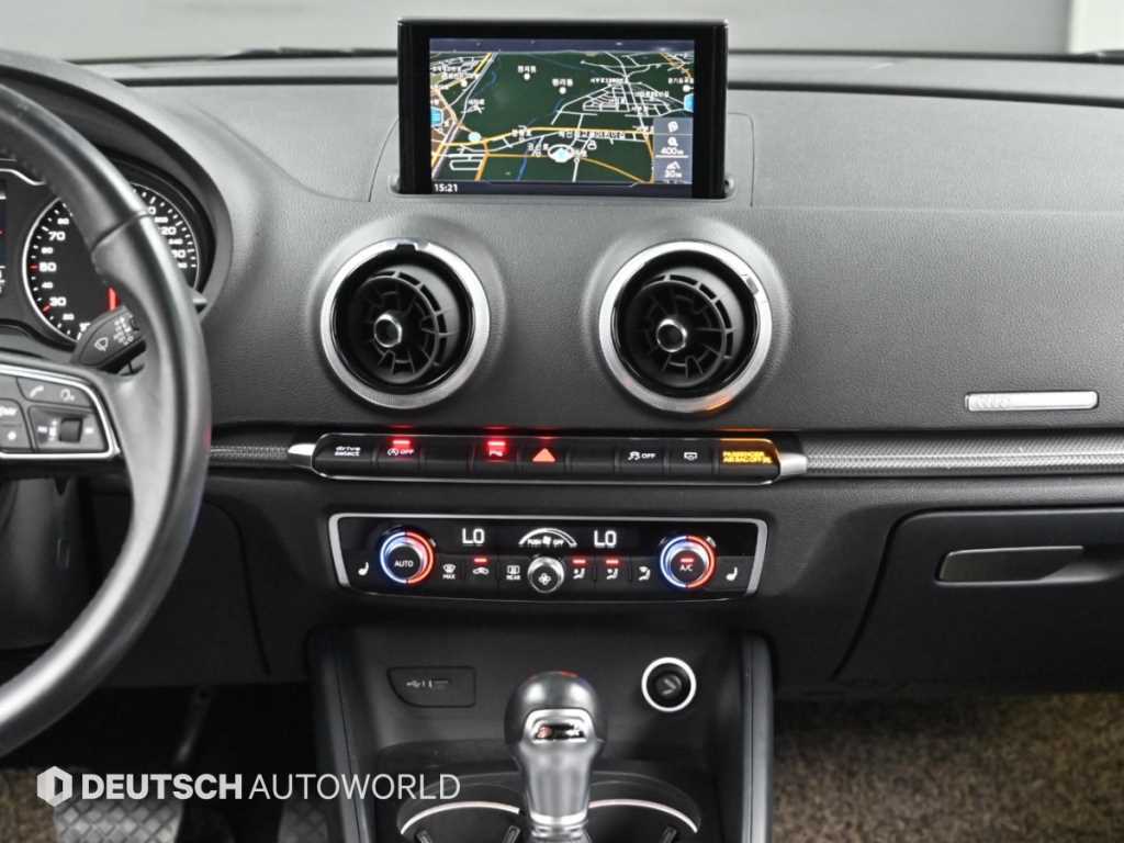 Audi A3 — photo 14