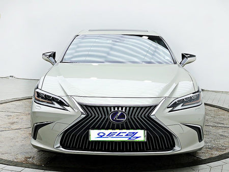 Lexus ES — photo 01