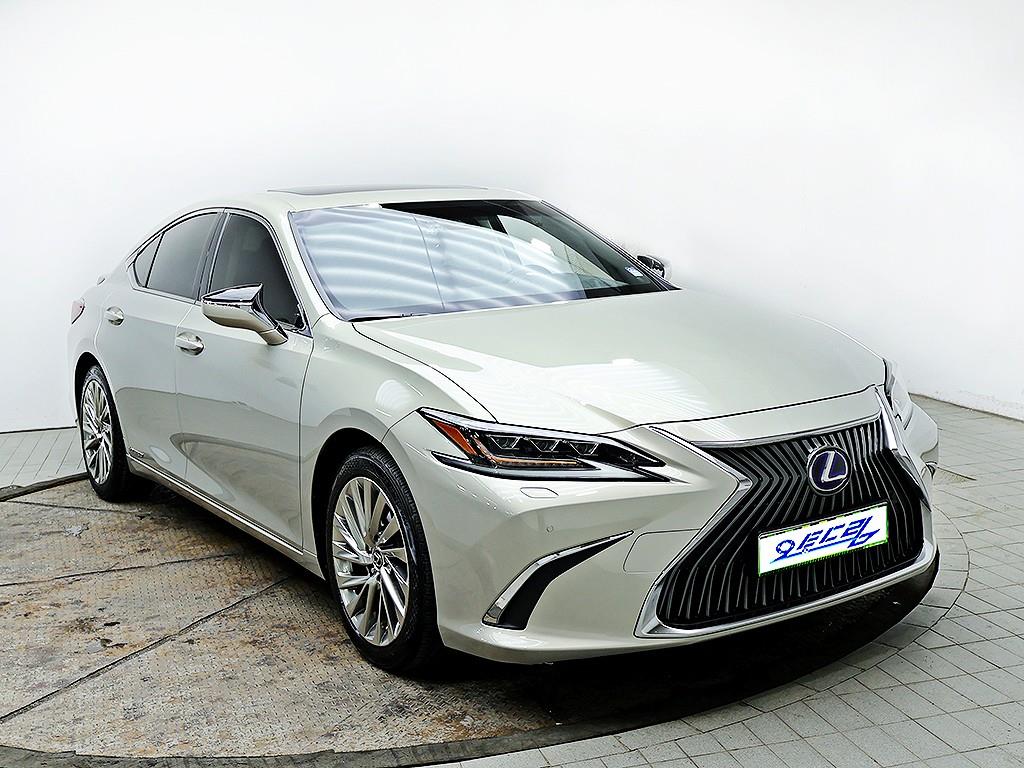 Lexus ES — photo 02