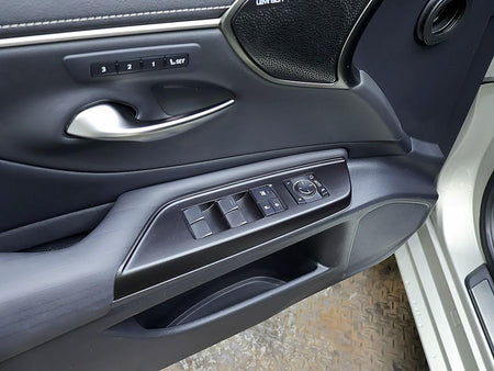 Lexus ES — photo 14