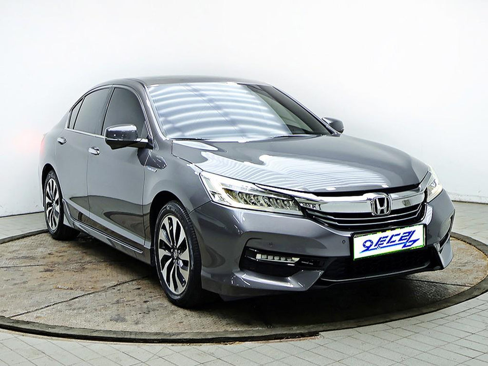 Honda Accord — photo 02