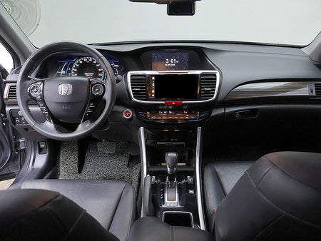 Honda Accord — photo 05