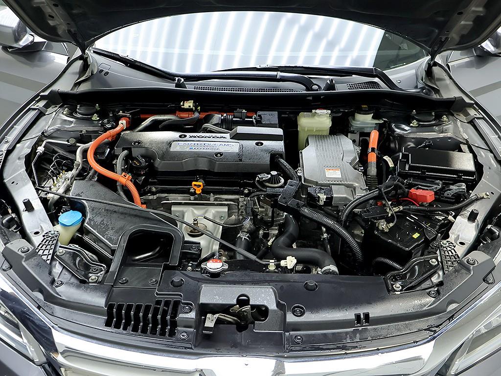 Honda Accord — photo 07