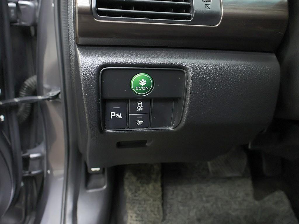 Honda Accord — photo 15
