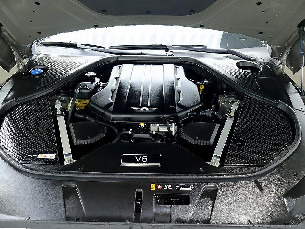 Genesis G90 — photo 07
