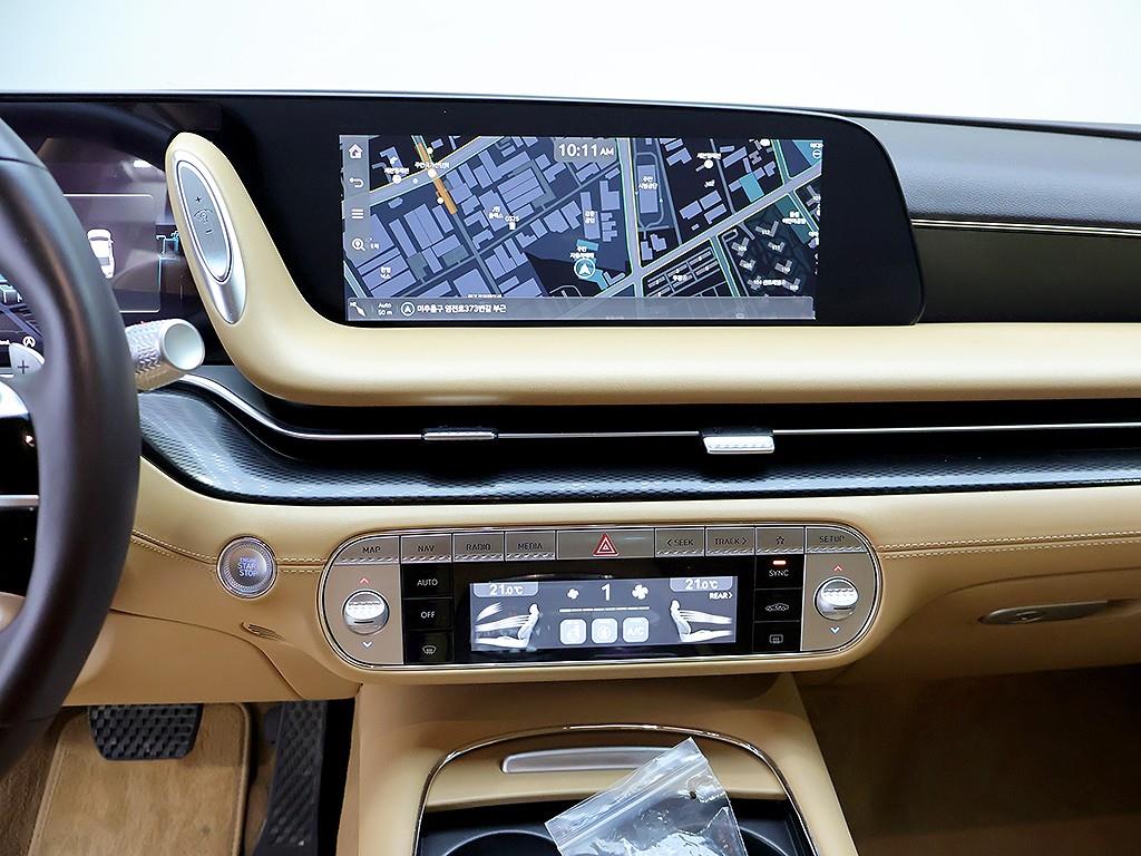 Genesis G90 — photo 09