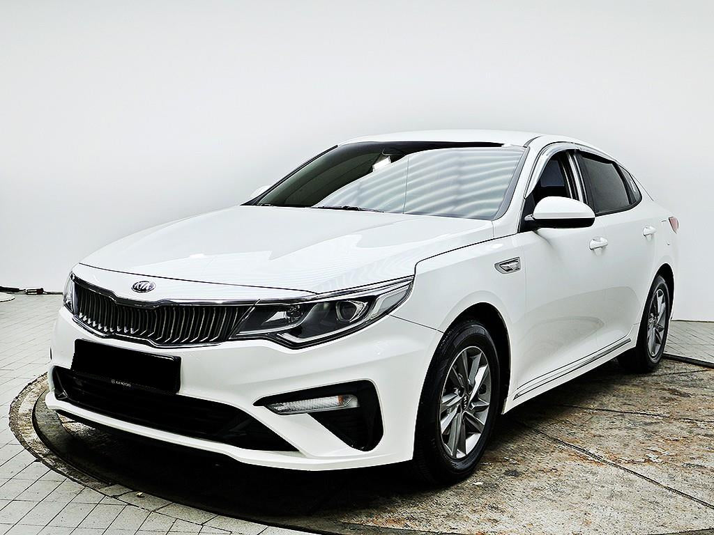 Kia K5 — photo 02