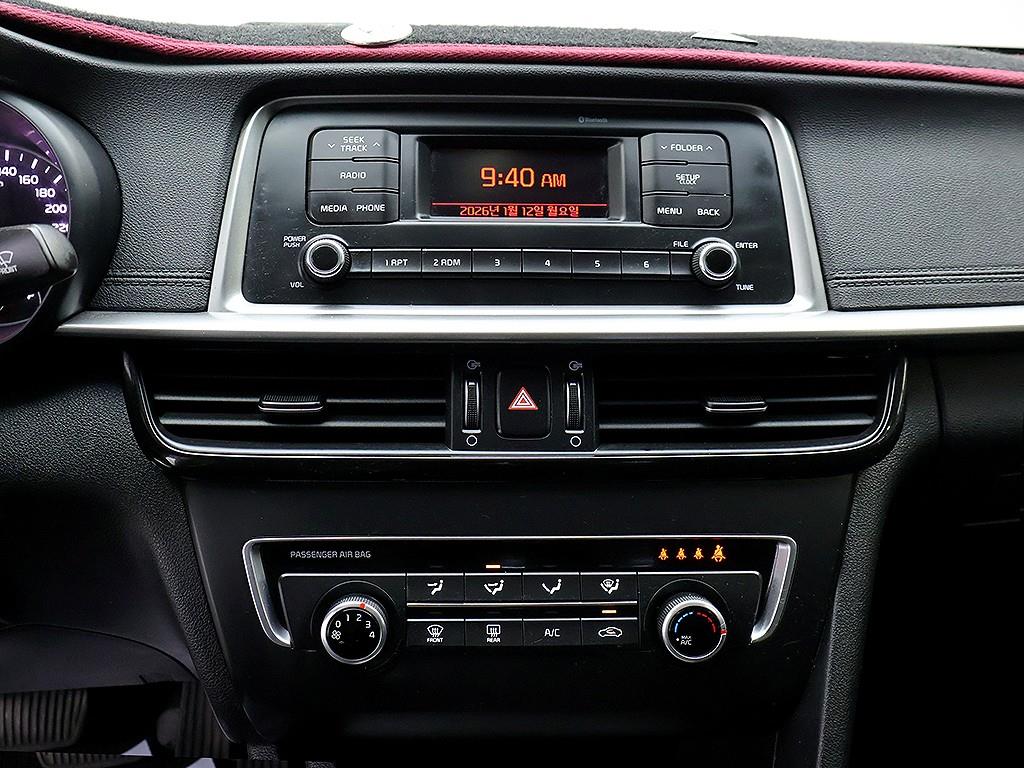 Kia K5 — photo 09