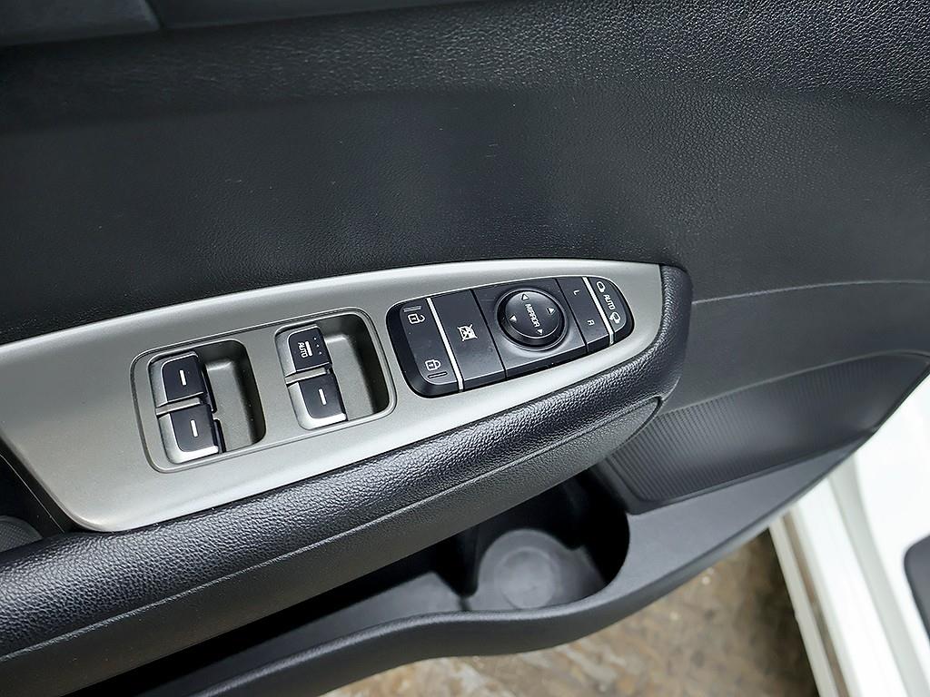 Kia K5 — photo 13