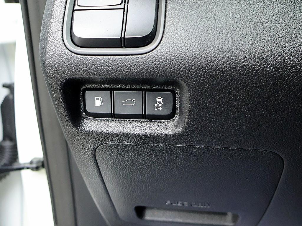 Kia K5 — photo 14