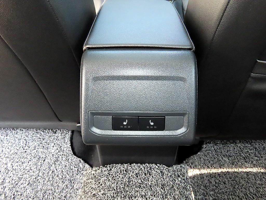 Volkswagen Jetta — photo 16
