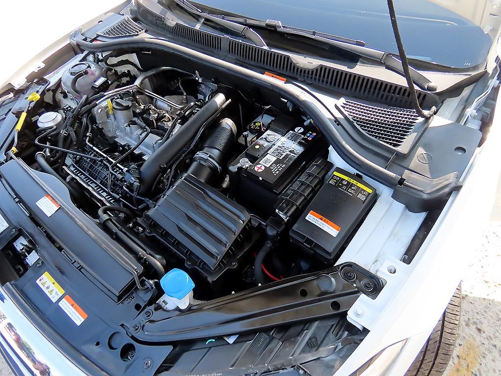 Volkswagen Jetta — photo 19