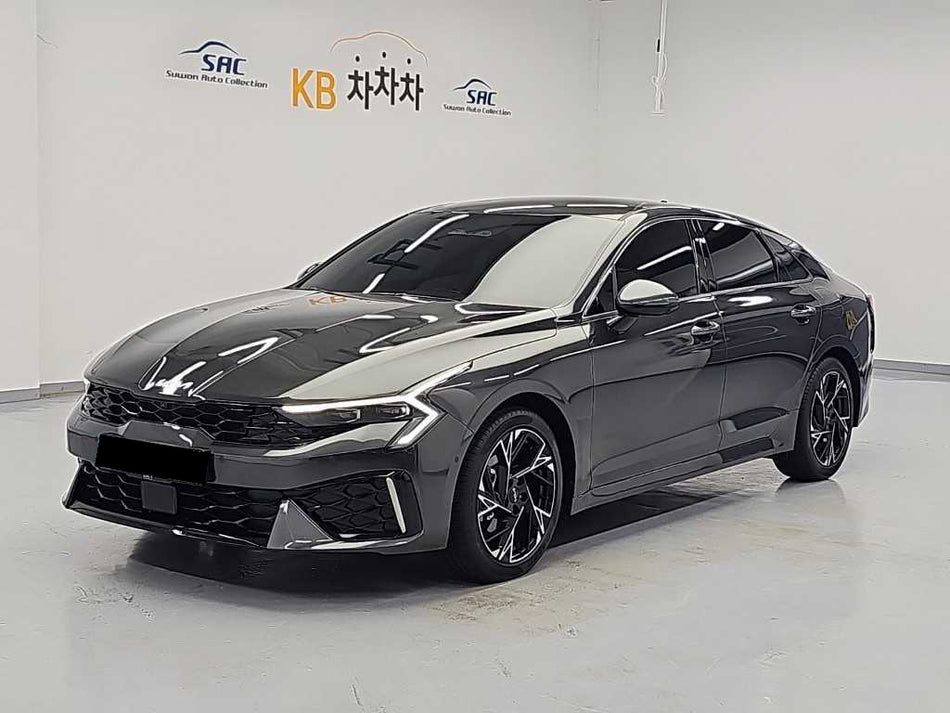Kia K5 — photo 01