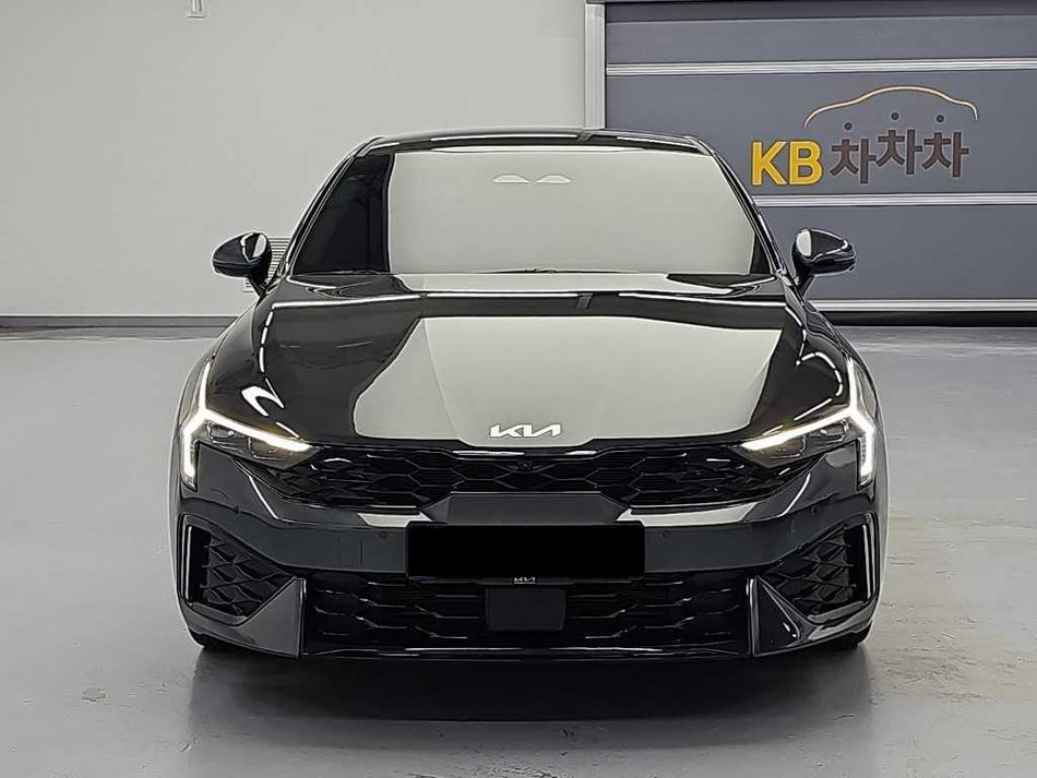 Kia K5 — photo 02