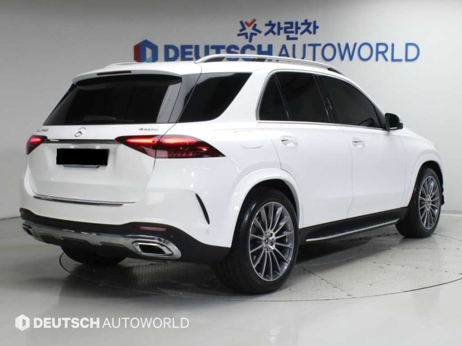 Mercedes-Benz GLE-Class — photo 02