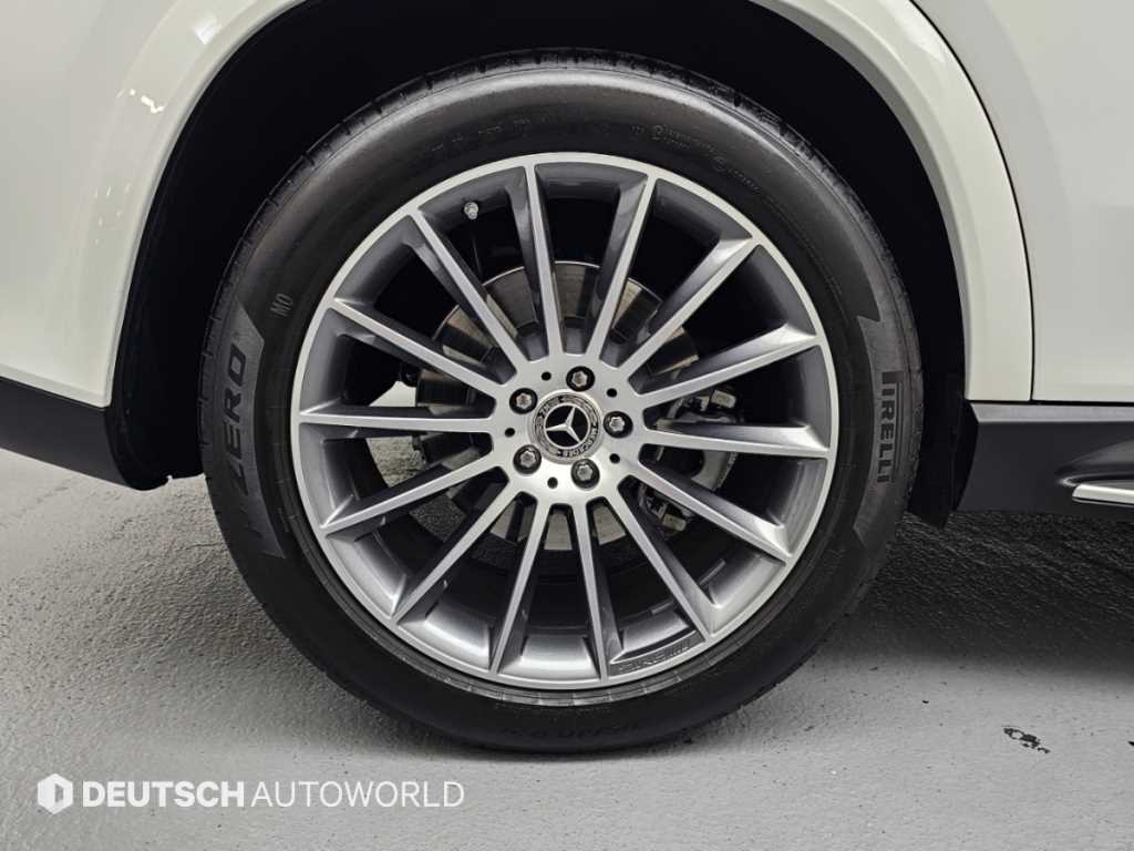 Mercedes-Benz GLE-Class — photo 05