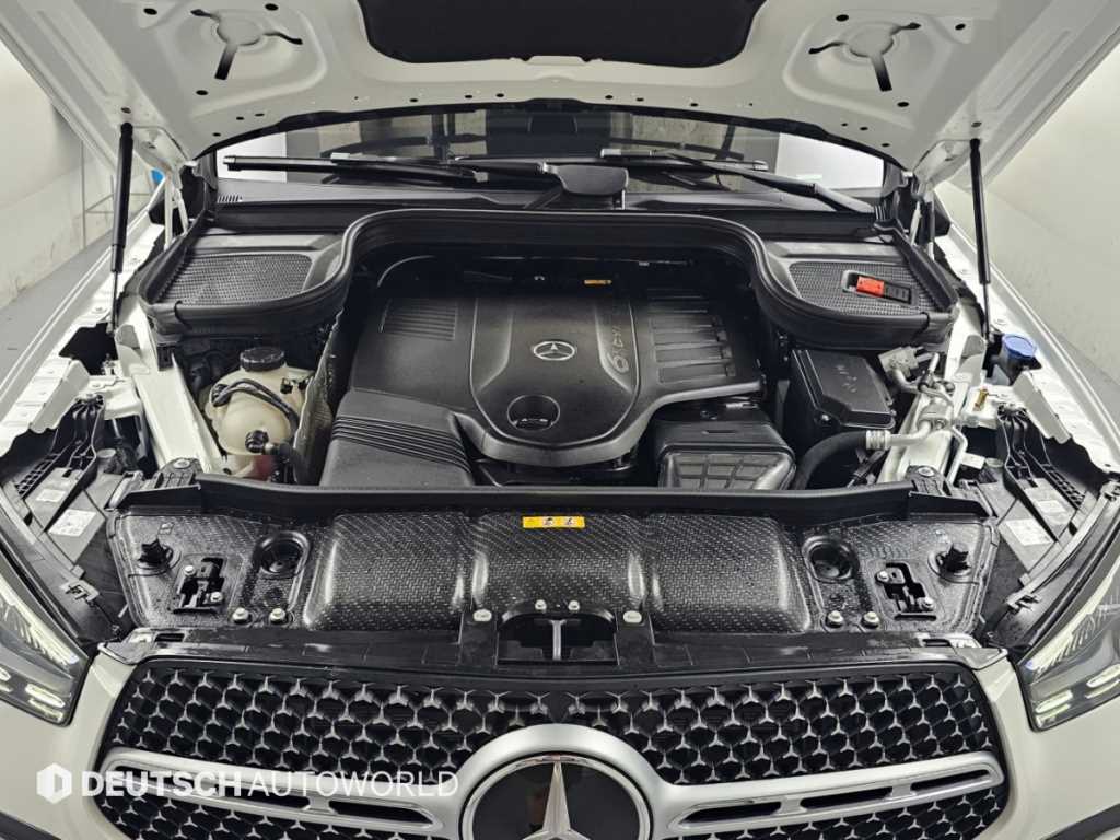 Mercedes-Benz GLE-Class — photo 06