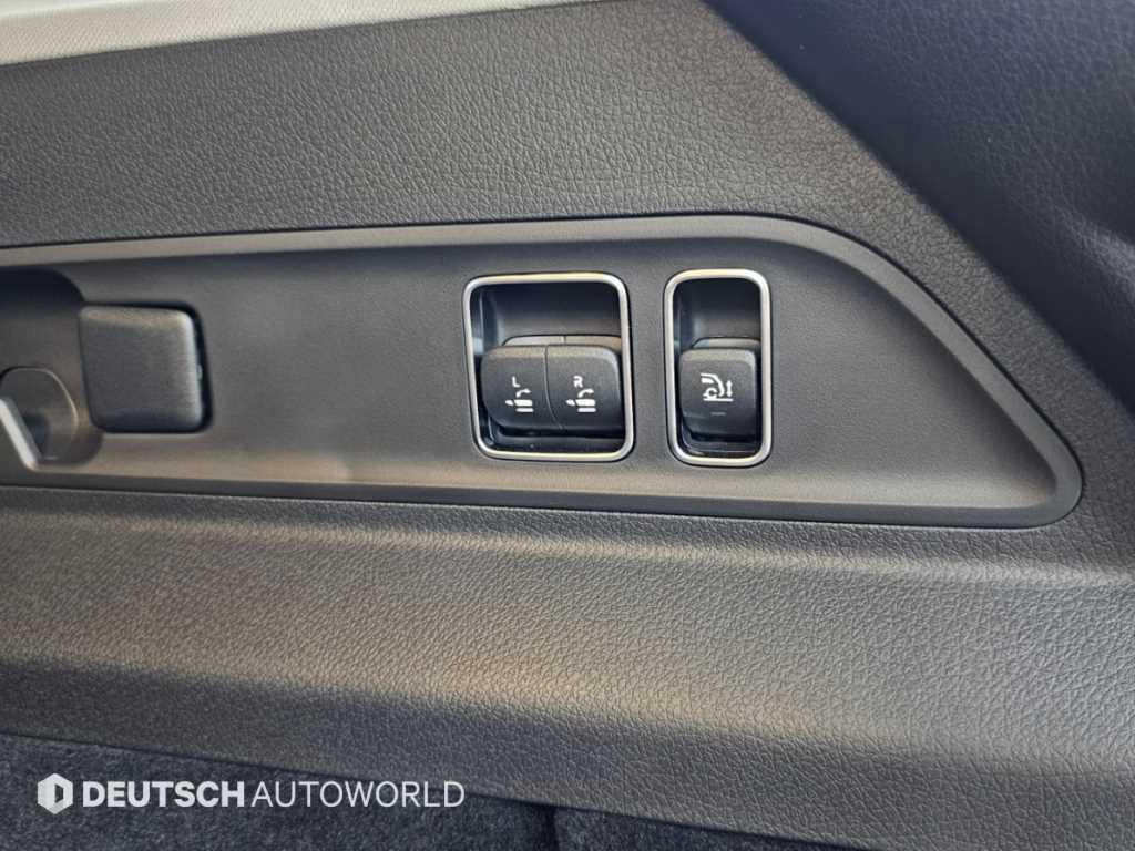 Mercedes-Benz GLE-Class — photo 16