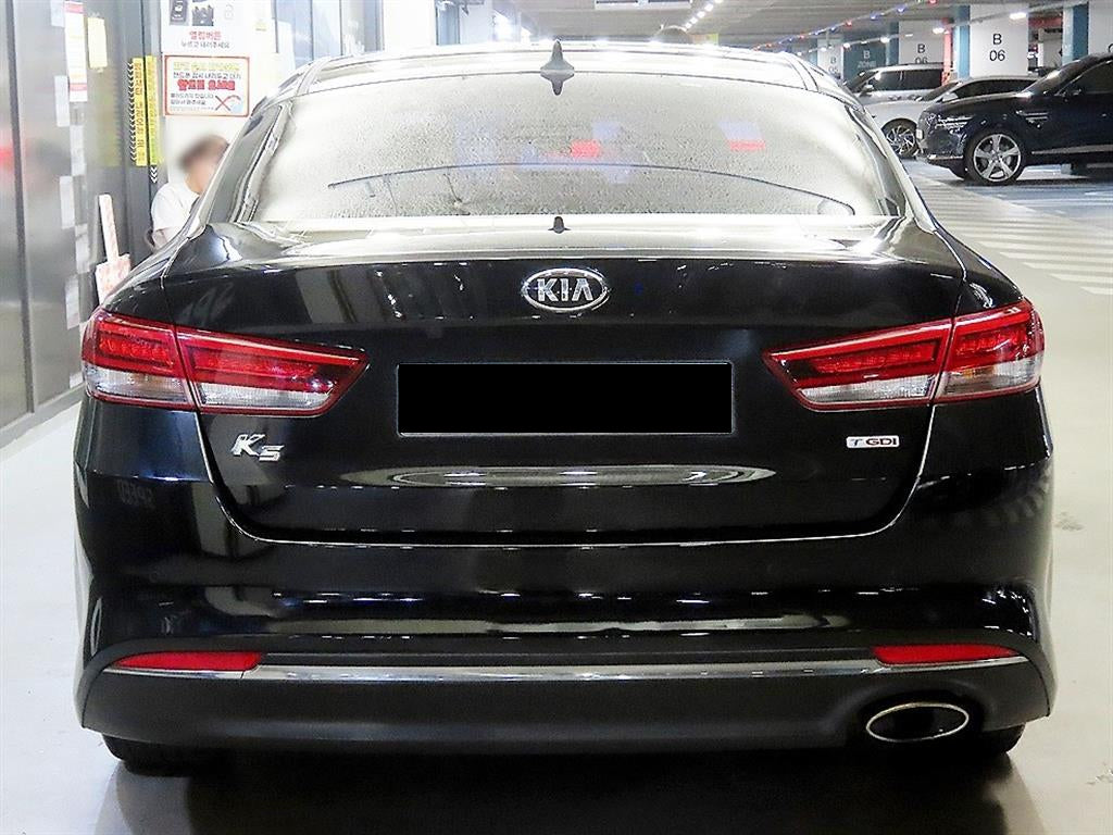 Kia K5 — photo 05