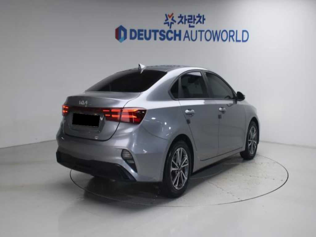 Kia K3 — photo 02