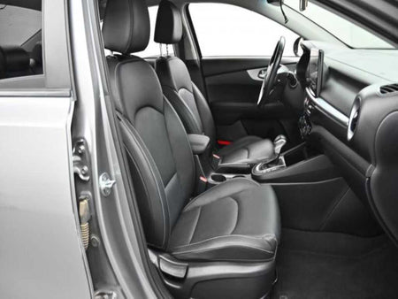 Kia K3 — photo 10