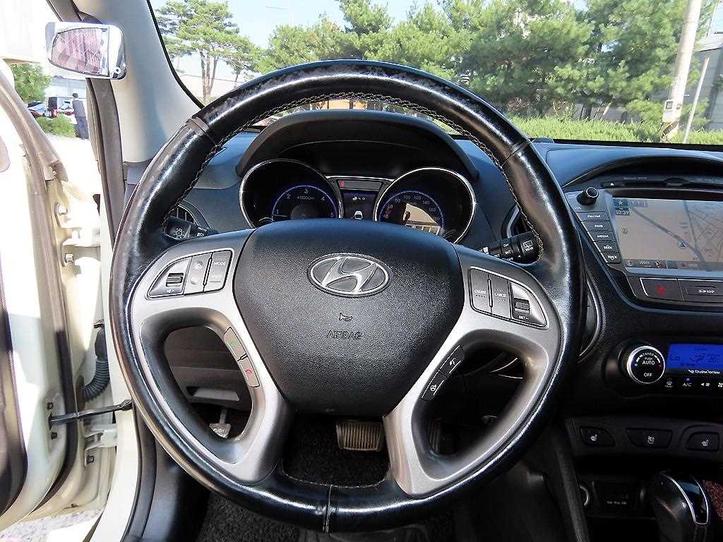 Hyundai Tucson — photo 08