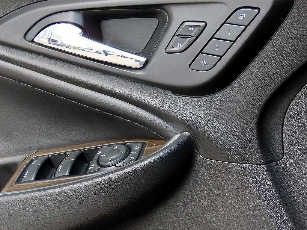 CHEVROLET Malibu — photo 11