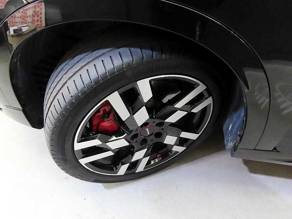 Mini Countryman — photo 20