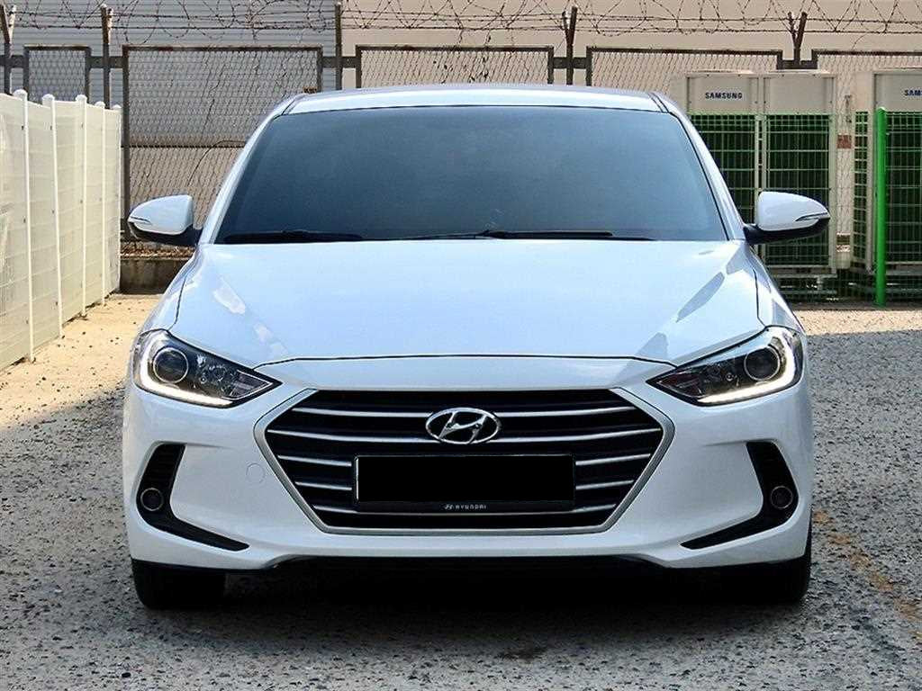 Hyundai Avante — photo 01