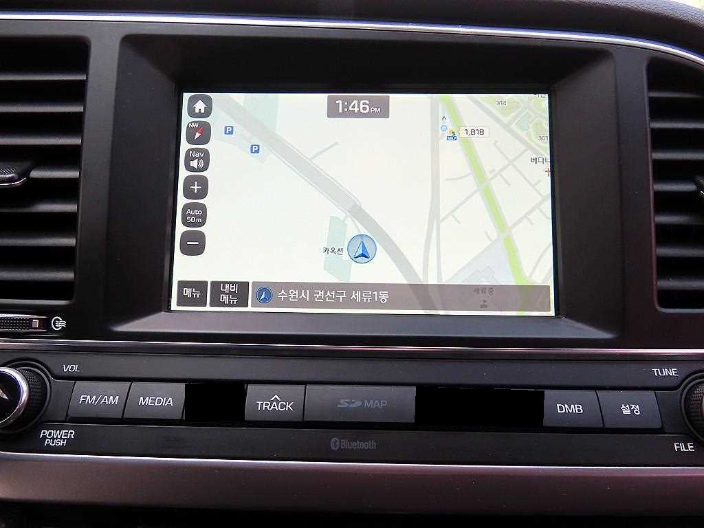 Hyundai Avante — photo 15