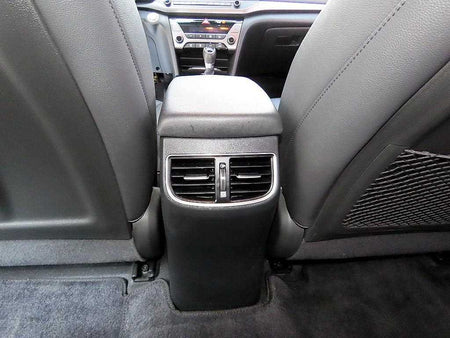 Hyundai Avante — photo 17
