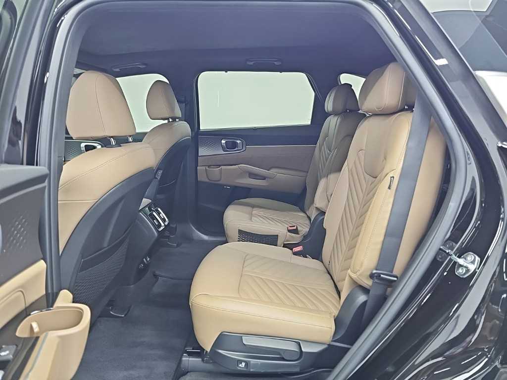 Kia Sorento — photo 12