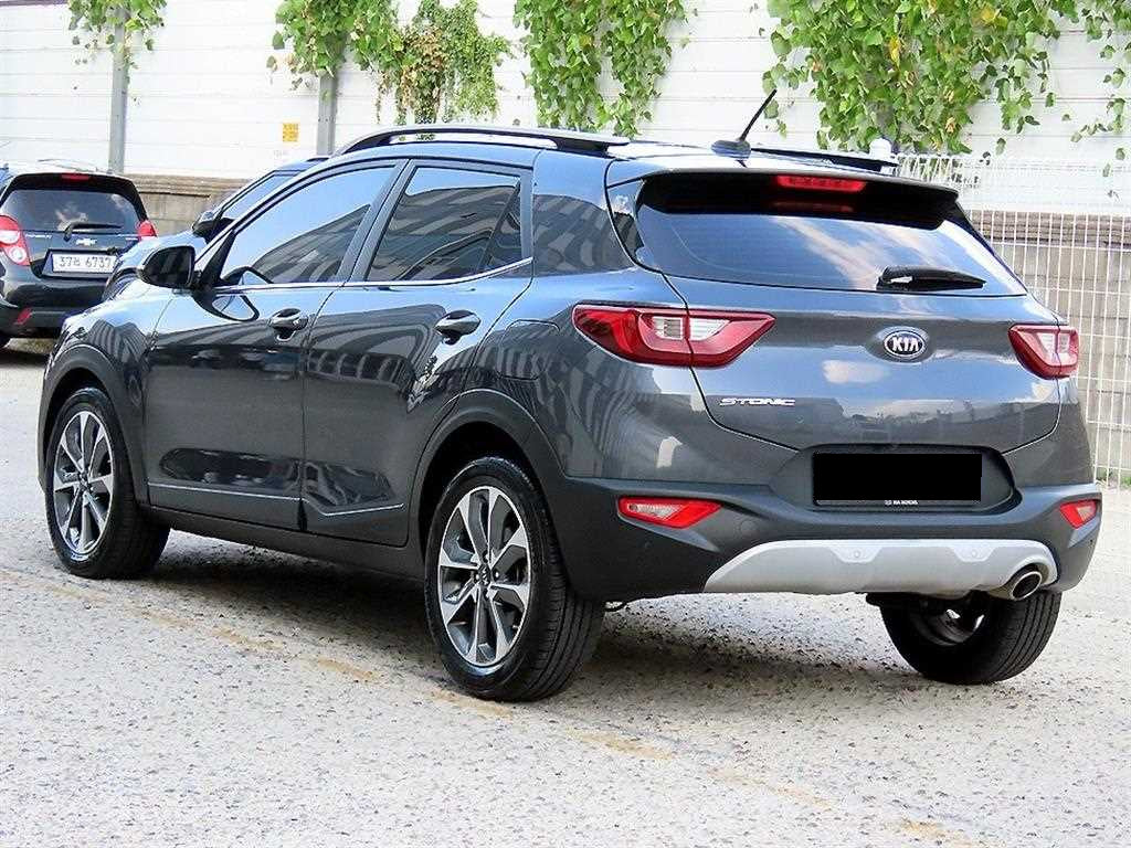 Kia Stonic — photo 03