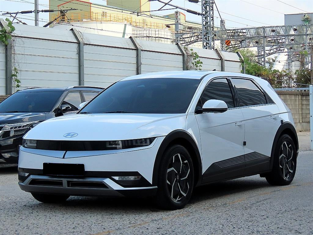 Hyundai Ioniq5 — photo 02