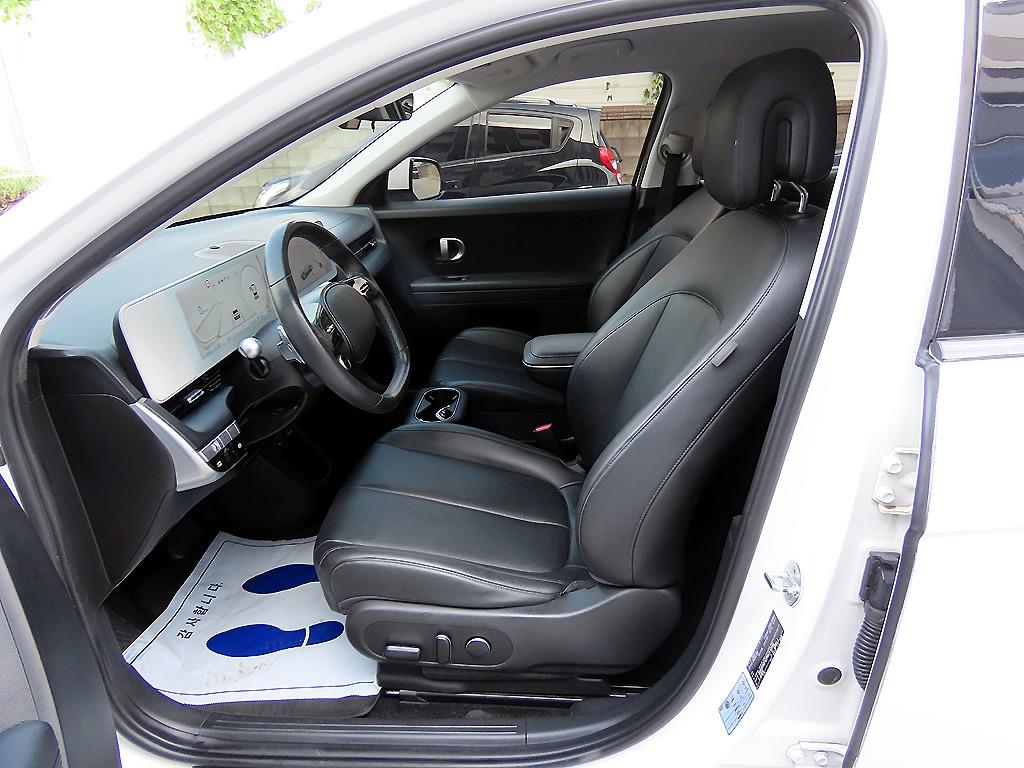 Hyundai Ioniq5 — photo 05