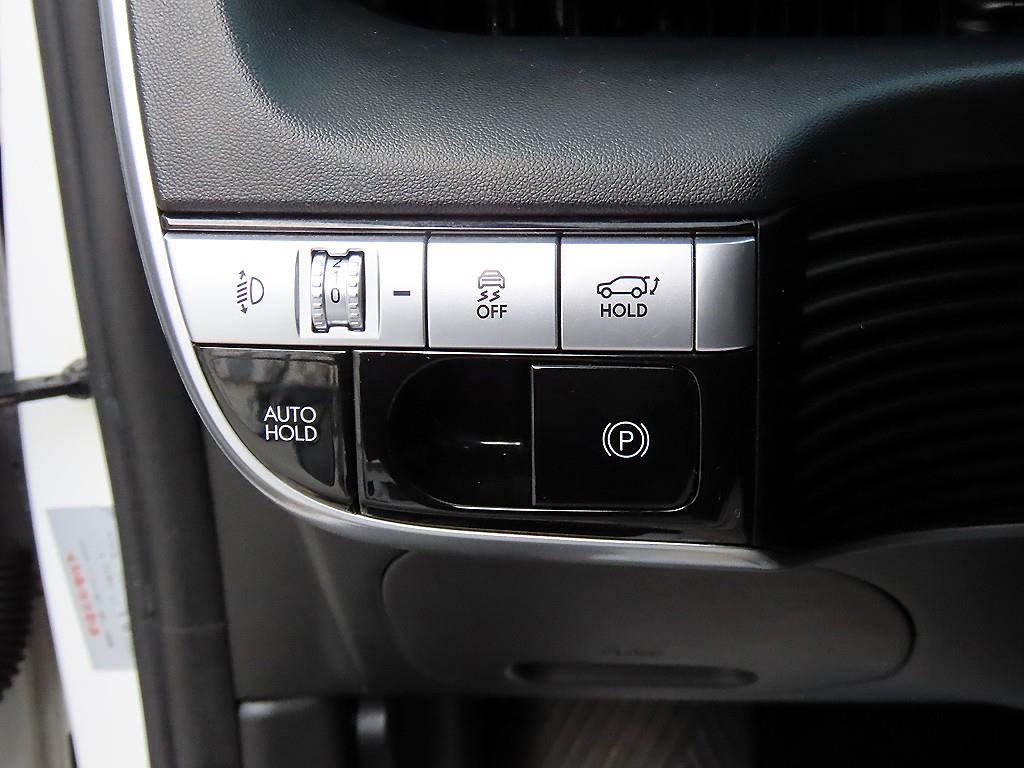 Hyundai Ioniq5 — photo 12
