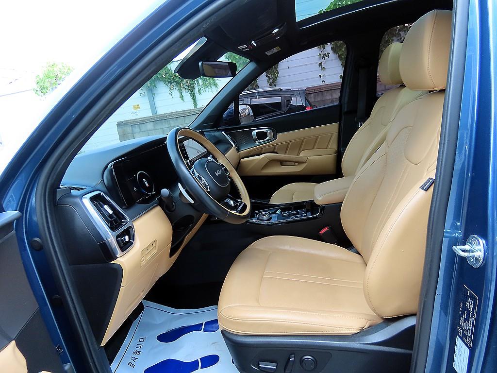 Kia Sorento — photo 05