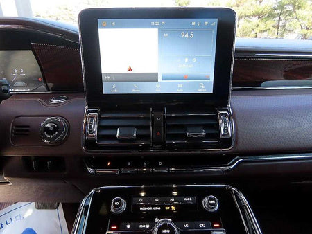 Lincoln Navigator — photo 12