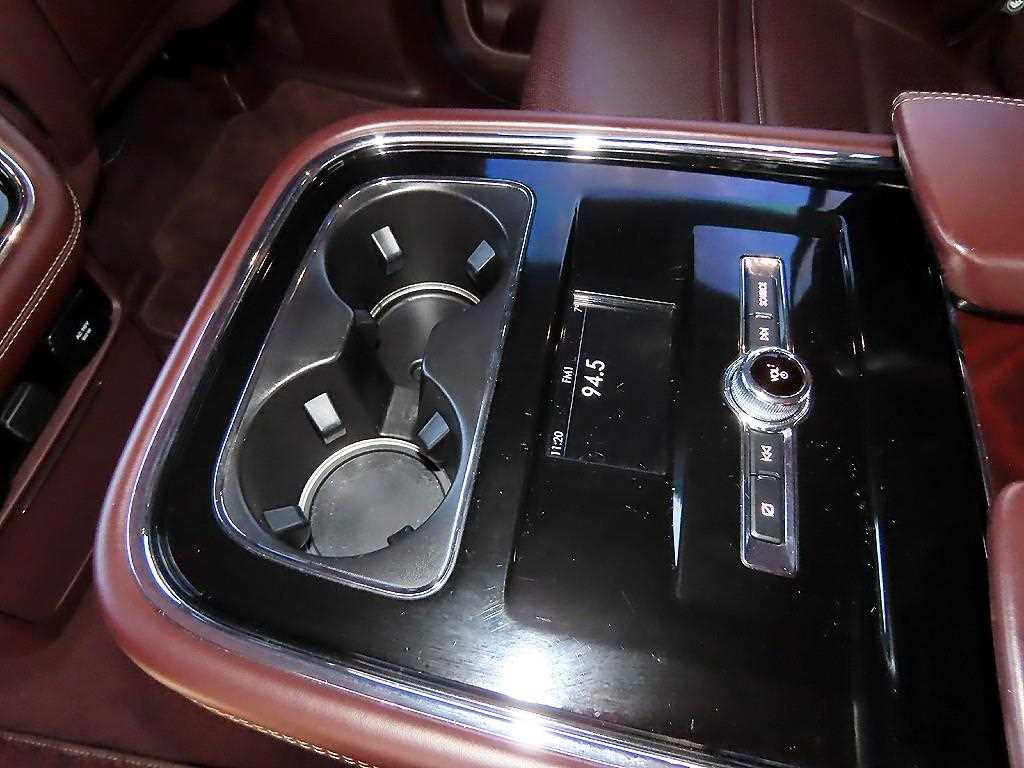 Lincoln Navigator — photo 15