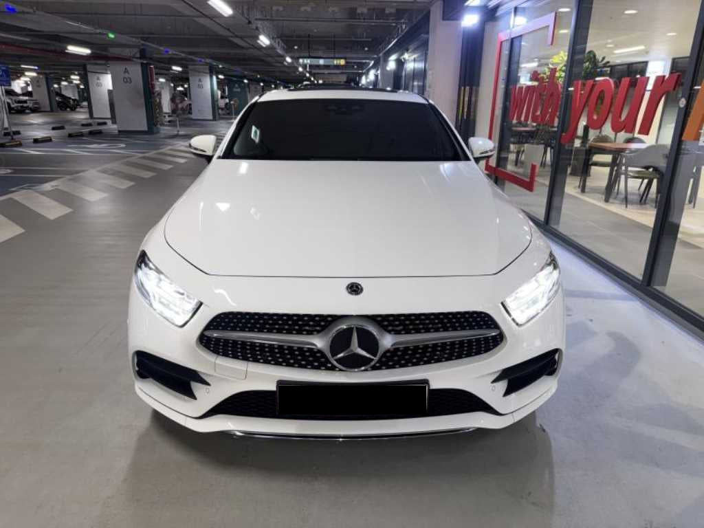 Mercedes-Benz CLS-Class — photo 01
