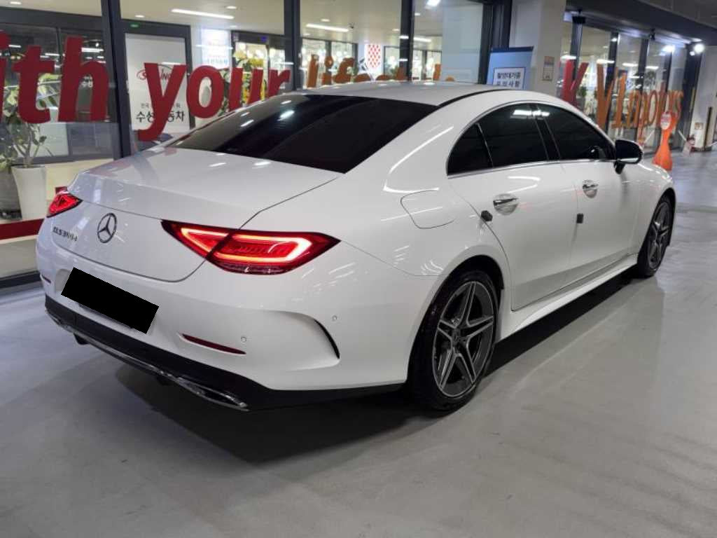 Mercedes-Benz CLS-Class — photo 04