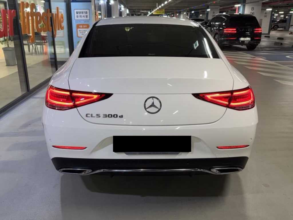 Mercedes-Benz CLS-Class — photo 05