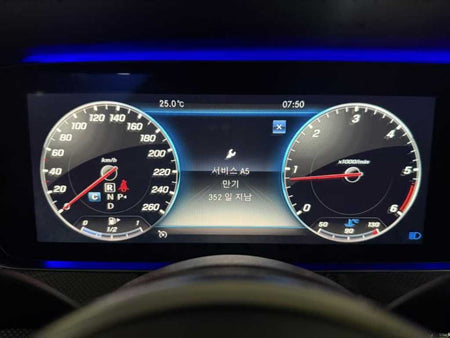 Mercedes-Benz CLS-Class — photo 10
