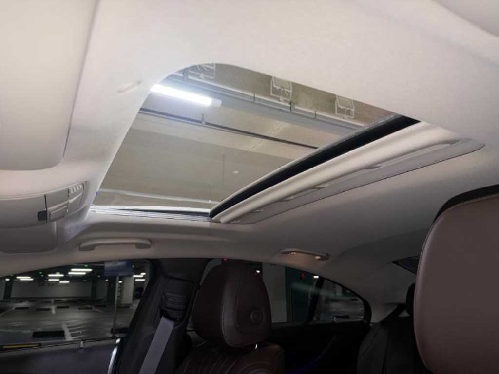 Mercedes-Benz CLS-Class — photo 13