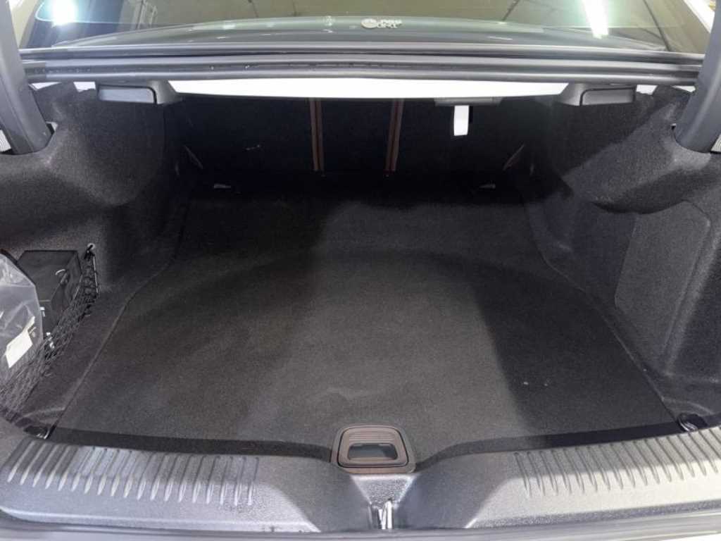 Mercedes-Benz CLS-Class — photo 18